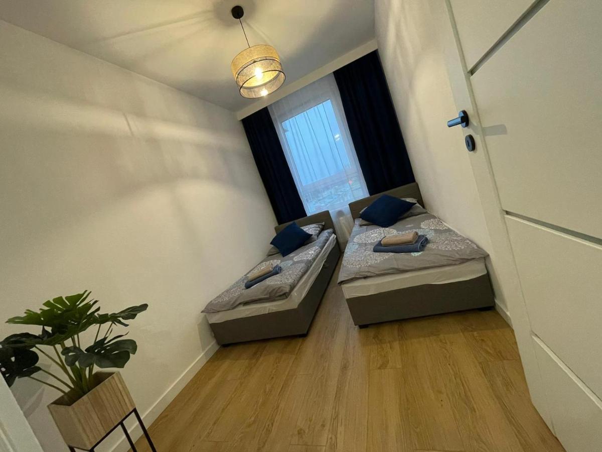 Apartament Pileckiego Nowy Dwor Mazowiecki Modlin Airport Extérieur photo