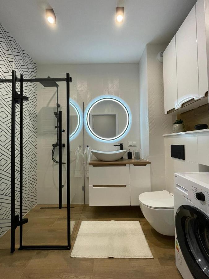 Apartament Pileckiego Nowy Dwor Mazowiecki Modlin Airport Extérieur photo