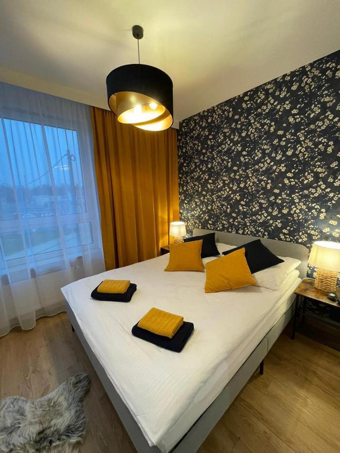 Apartament Pileckiego Nowy Dwor Mazowiecki Modlin Airport Extérieur photo